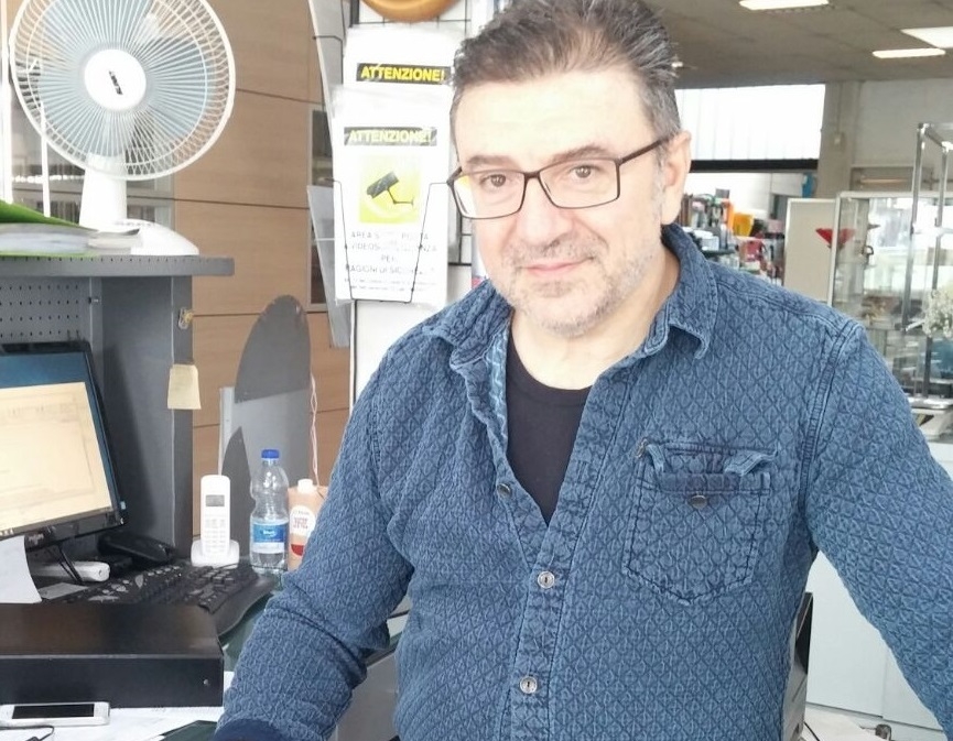 Lentate, tenta la truffa con banconota falsa, smascherato