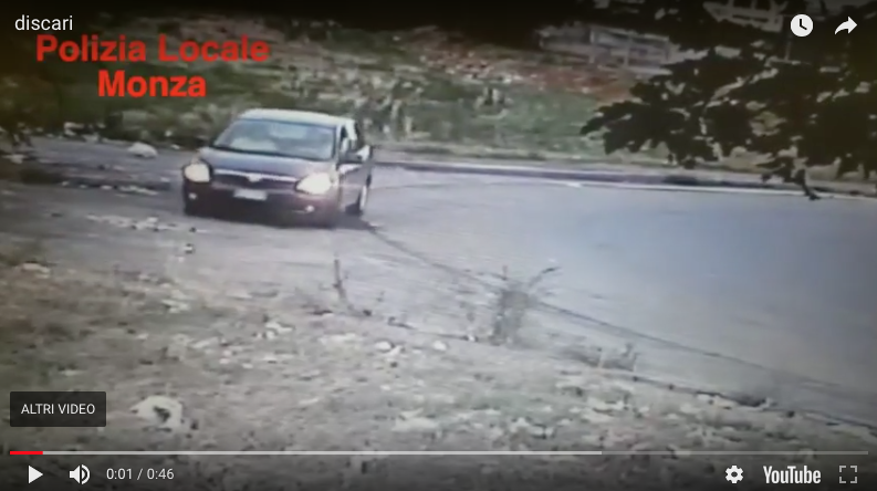 Rifiuti speciali abbandonati per strada: denunciato – IL VIDEO