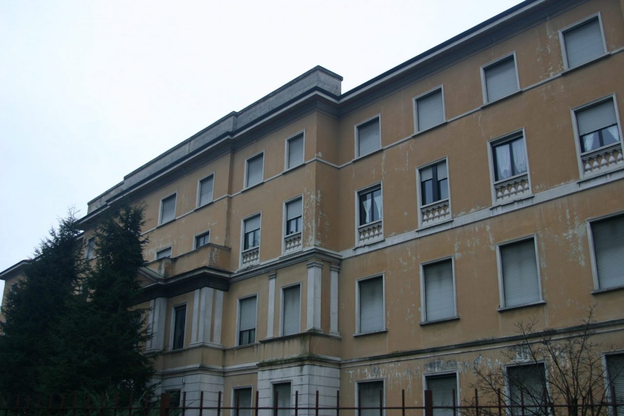 A Desio mille firme per il recupero della ex casa di riposo