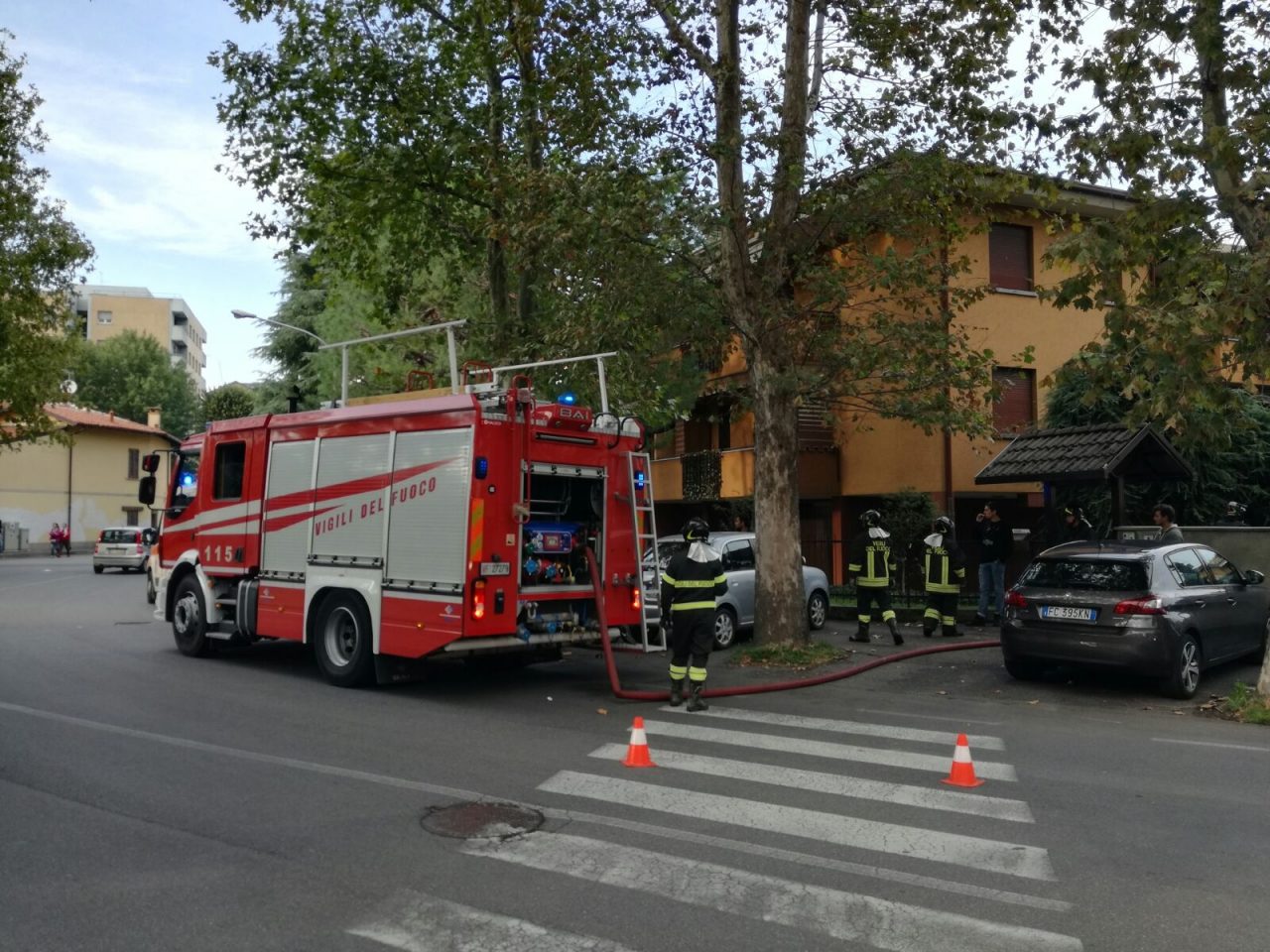 Lite a Seregno tra conviventi, brucia la casa (VIDEO)
