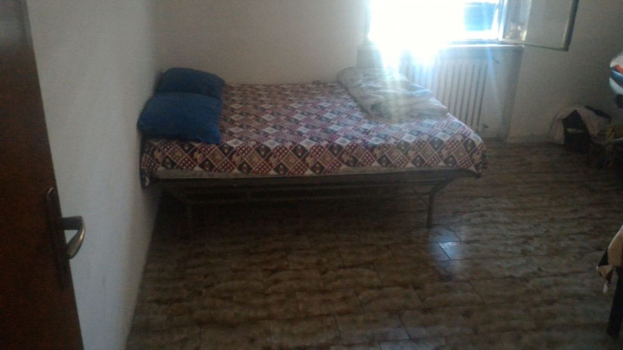 Egiziano con moglie e 4 figli occupa una casa dell’Aler