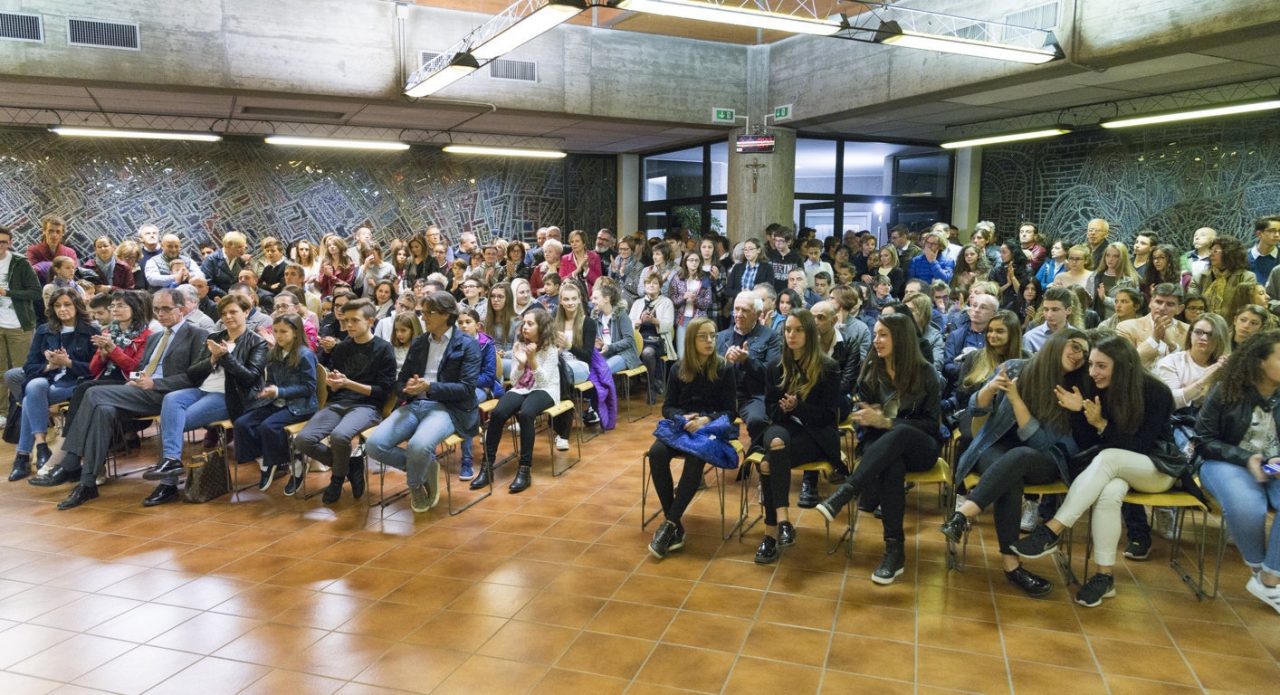 Borse di studio agli studenti più bravi
