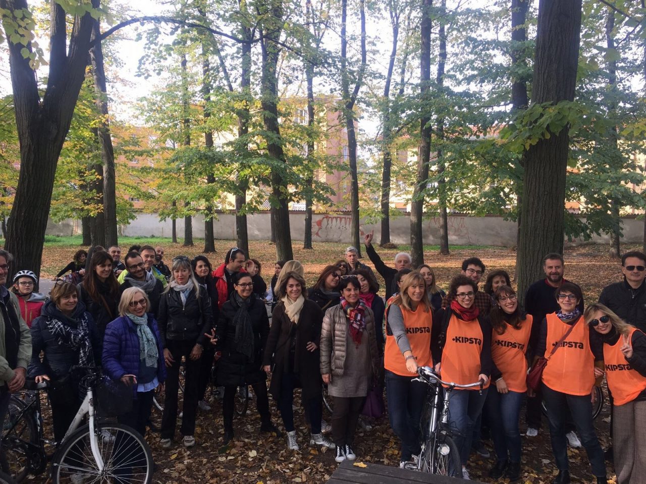In sella alla bici per ammirare lo spettacolo del “foliage”