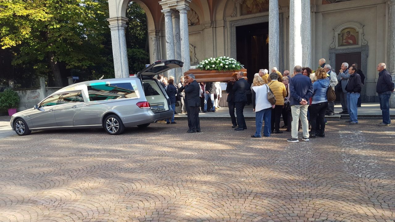Arcore dice addio a Nives, storica commerciante della città
