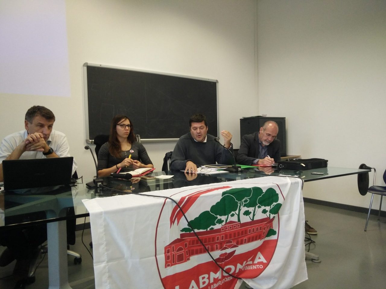 LabMonza contro I’anti-accattonaggio e per un’accoglienza su modello Sprar
