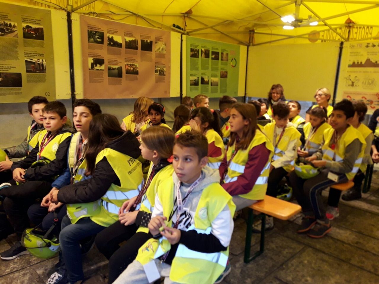 Concorezzo, che successo le “notti in tenda” con la Protezione civile