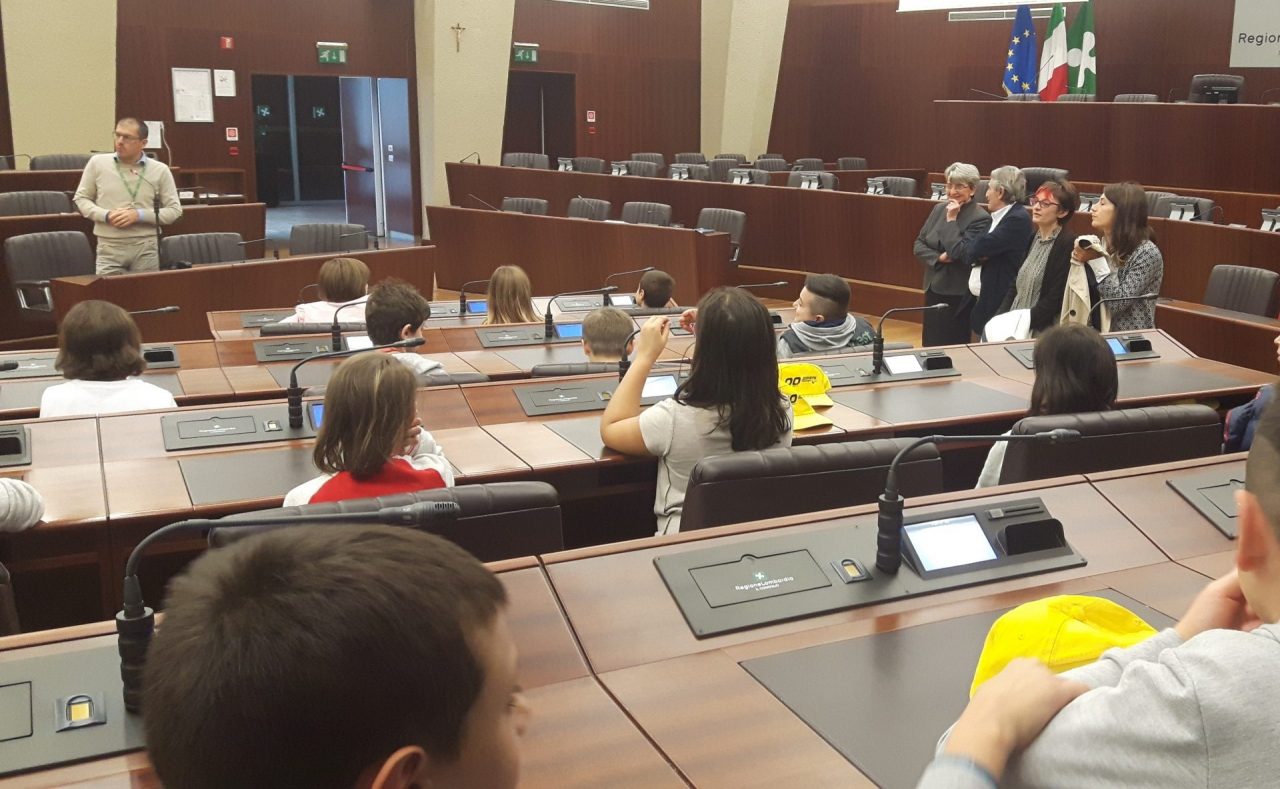 I bimbi della primaria di Renate in Consiglio regionale