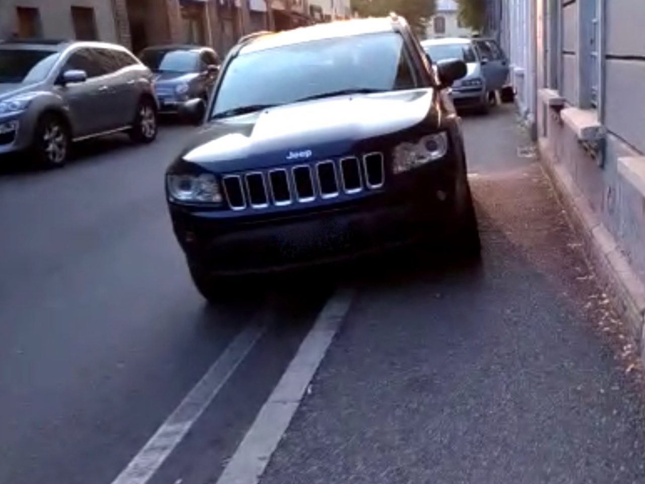 San Fruttuoso, caos sosta selvaggia