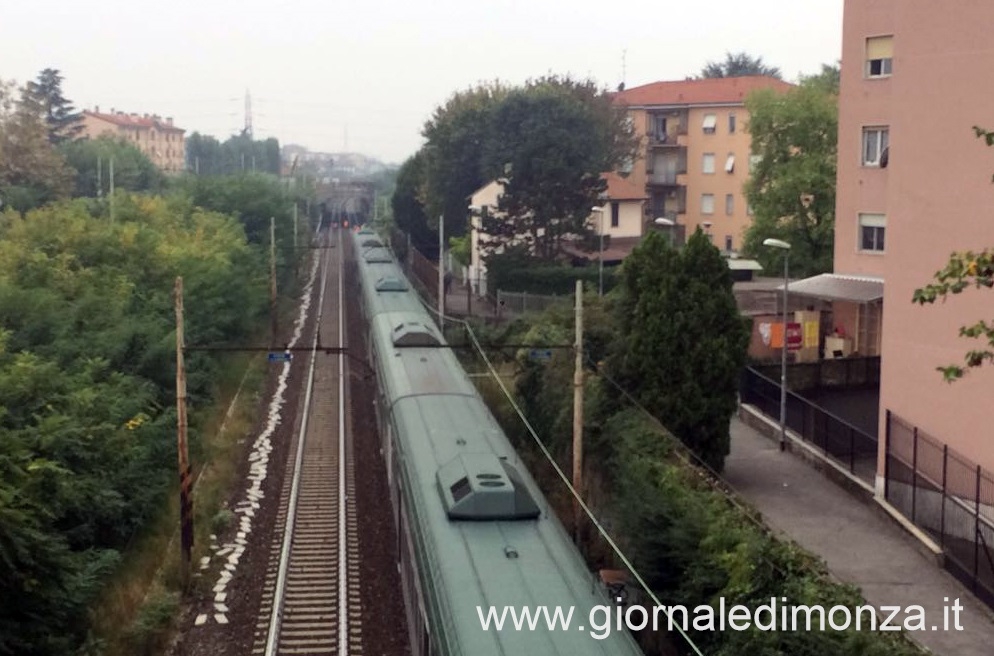 Tragedia sui binari a San Rocco: morta una donna di 30 anni