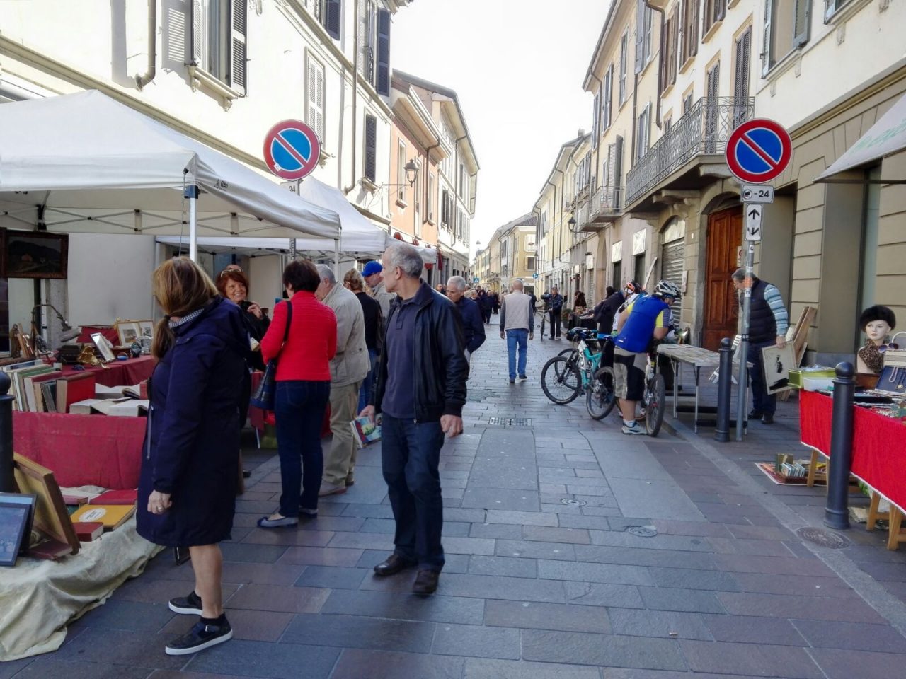 Sabato in piazza per aiutare i bambini malati di leucemia