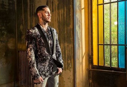 Il rapper Emis Killa si sposa