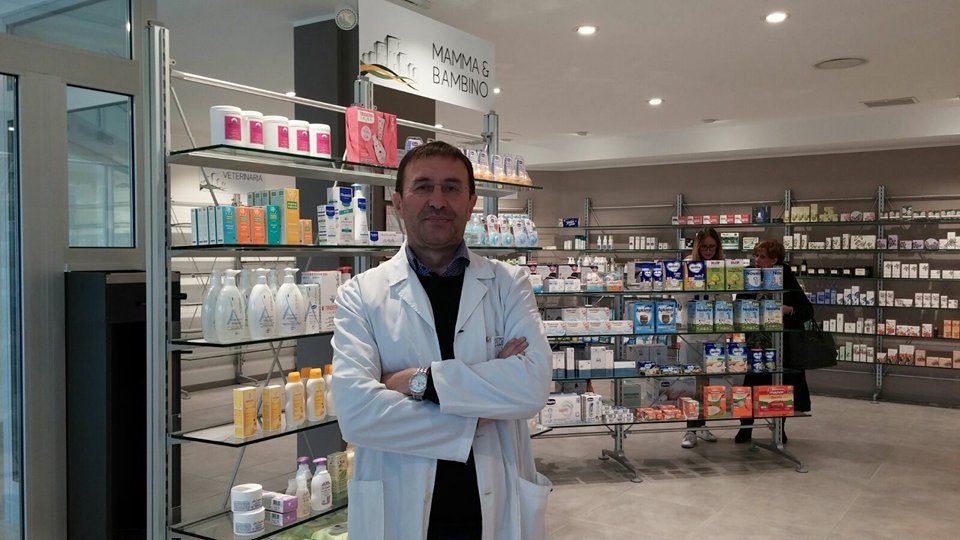 Cesano, ladri alla farmacia comunale del centro