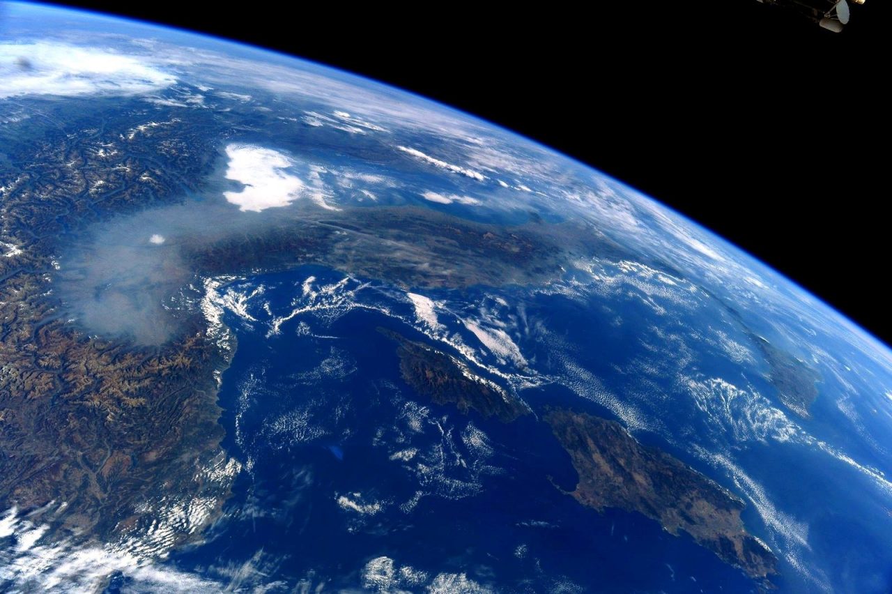 Paolo Nespoli e quello scatto sullo smog in Brianza