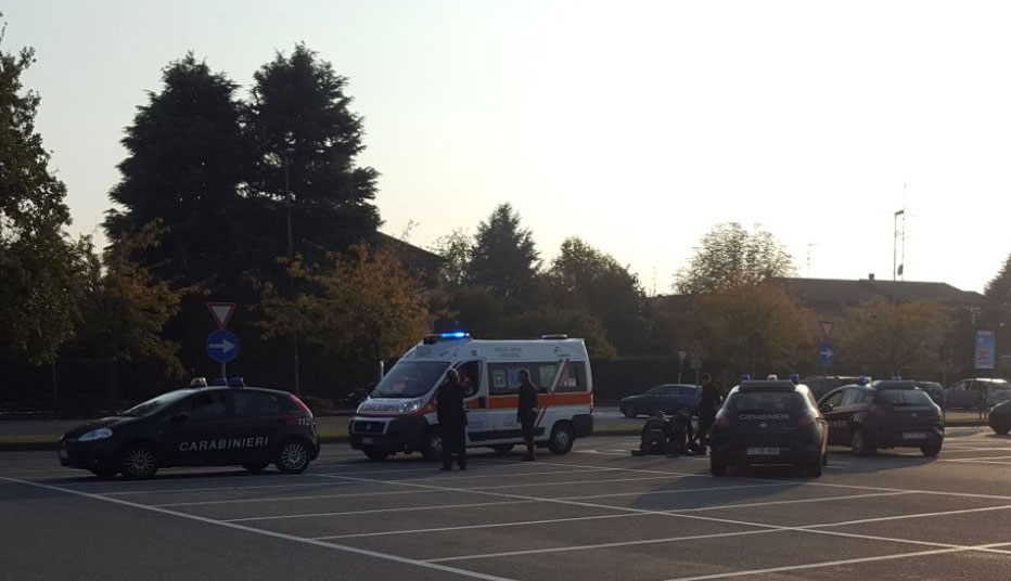 Ladro d’auto arrestato nel parcheggio del Gigante VIDEO