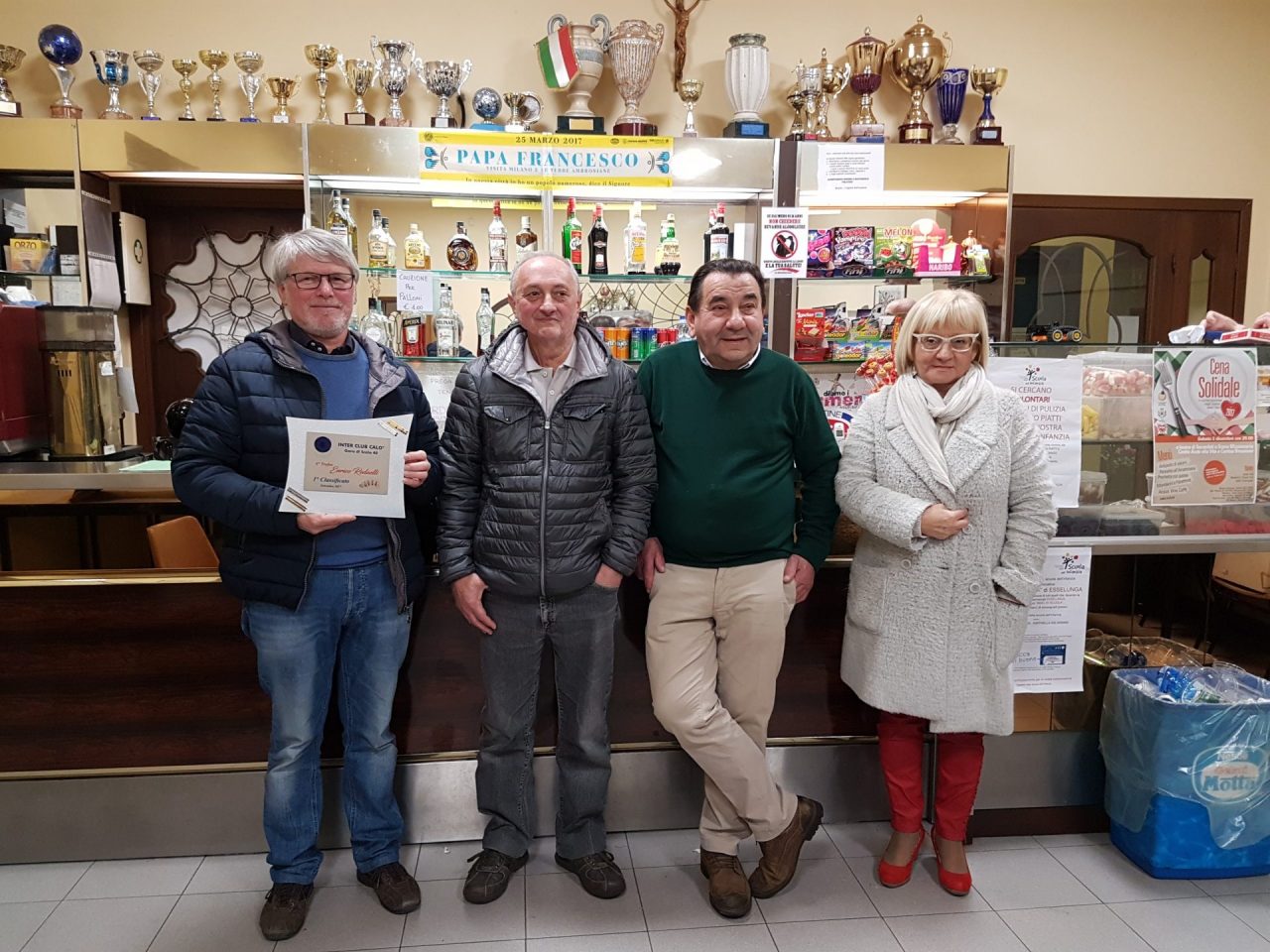 Torneo di carte in memoria di un amico