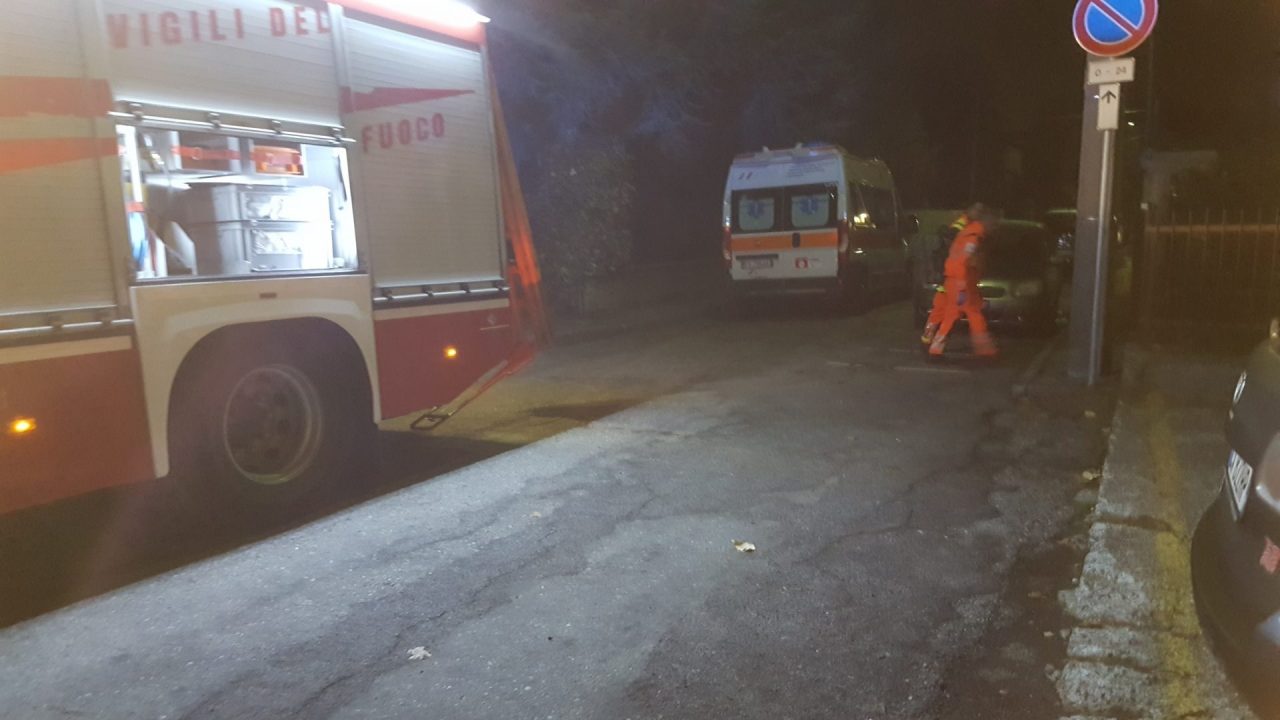 Arcore: pompieri e ambulanza in via Caglio FOTO E VIDEO
