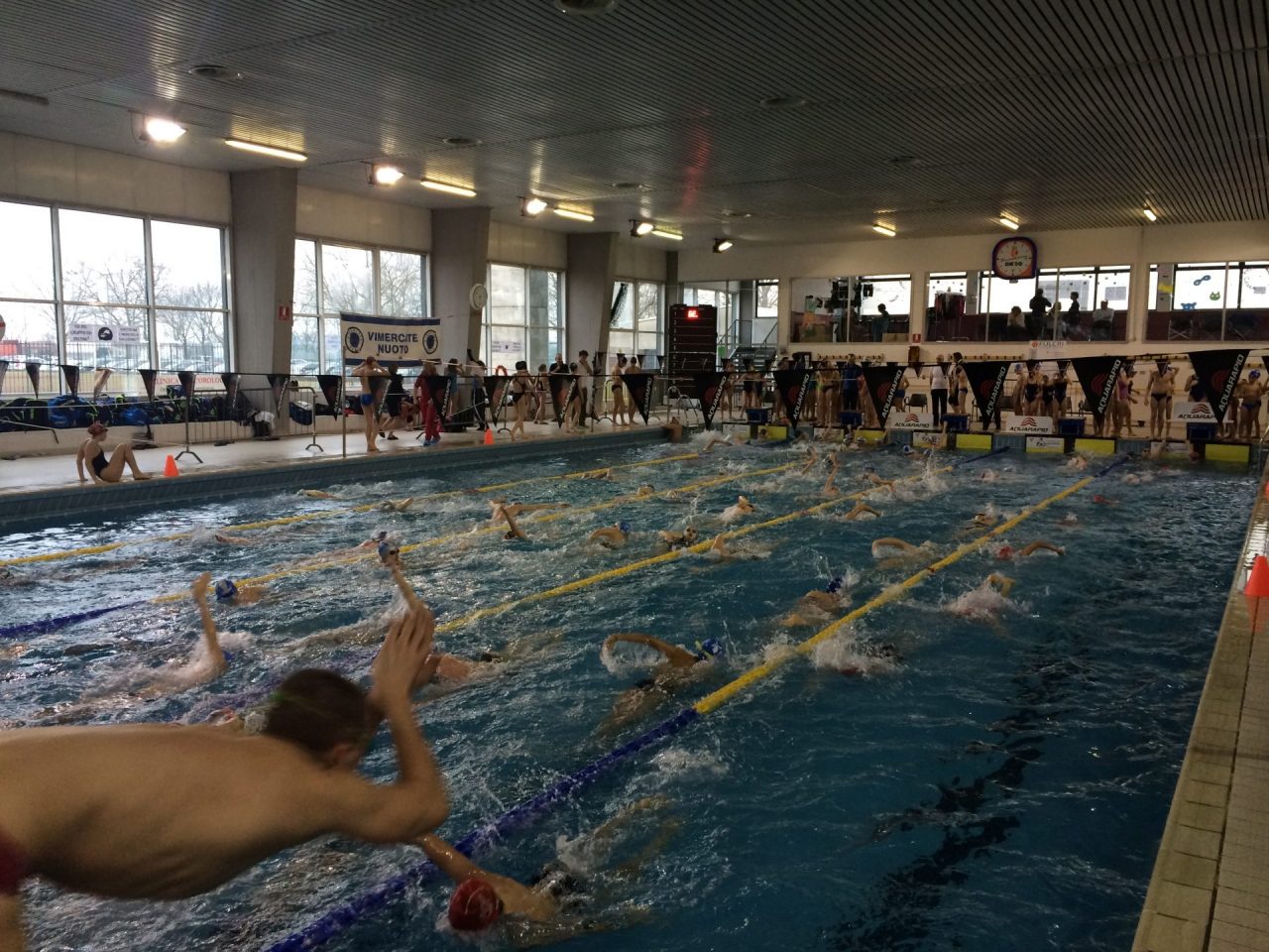 Clamoroso a Vimercate, chiude la piscina SUBITO!