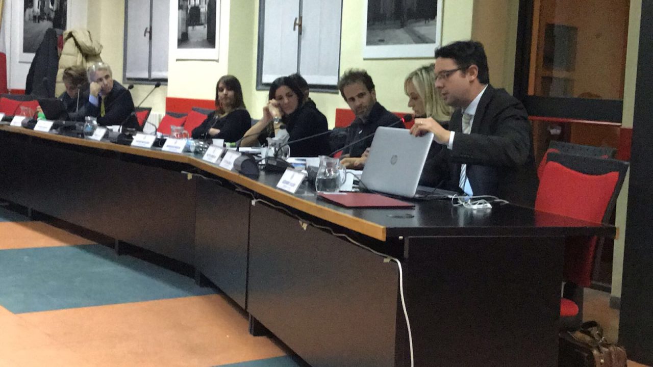 Querela al Giornale, il sindaco difende l’assessore VIDEO