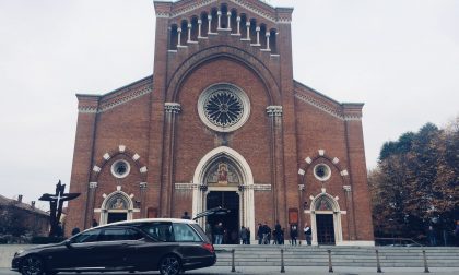 Incidente Lissone: folla commossa per l'ultimo saluto a Marco Barzo - VIDEO