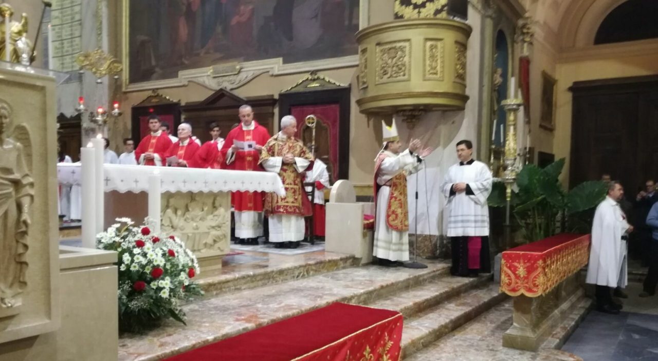 Monsignor Delpini celebra la messa a Besana. VIDEO