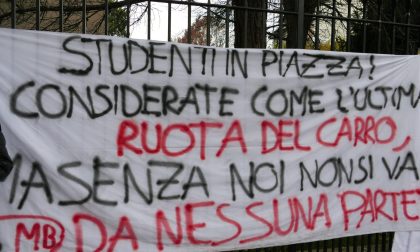 Associazioni studentesche in piazza - INTERVISTE