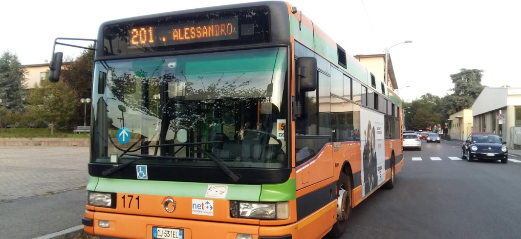Aggressione a un controllore sull’autobus Z201