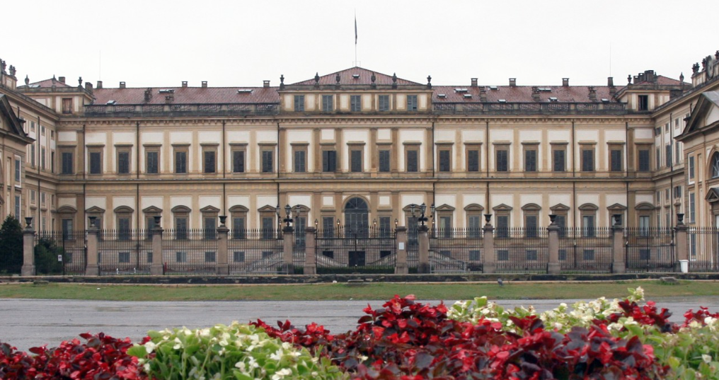 La Villa Reale si illumina di verde contro la pena di morte