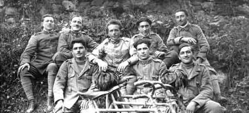 Bici storiche e abbigliamento d’epoca per il primo trofeo Bovatese