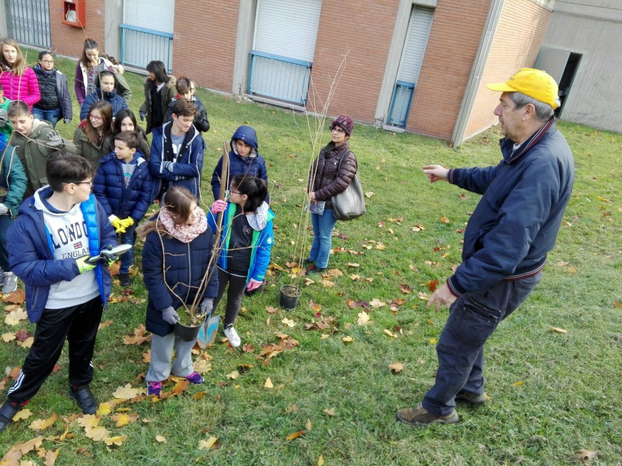 La Festa dell’albero alla media Zucchi LE FOTO e IL VIDEO