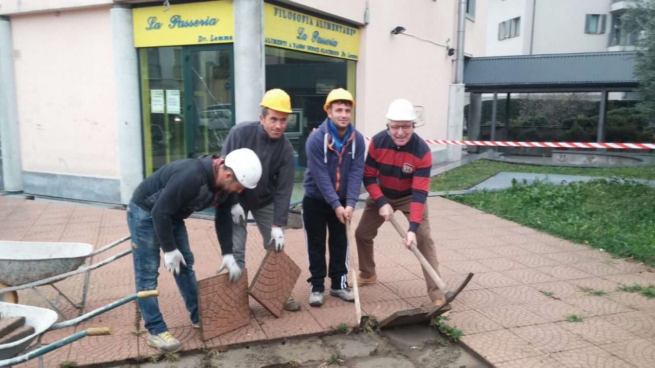 Il dottor Lemme costretto dal sindaco a smantellare la piazzetta