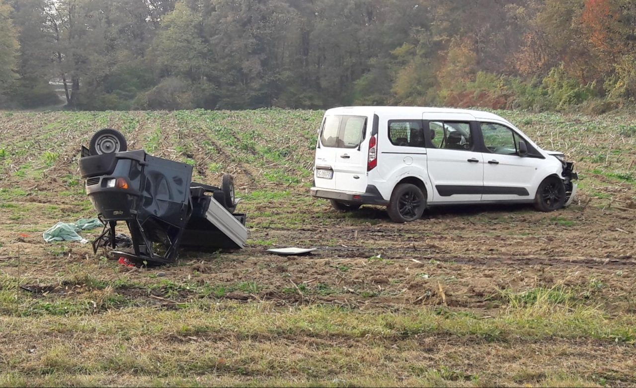 Furgone contro apecar a Lentate muore 45enne