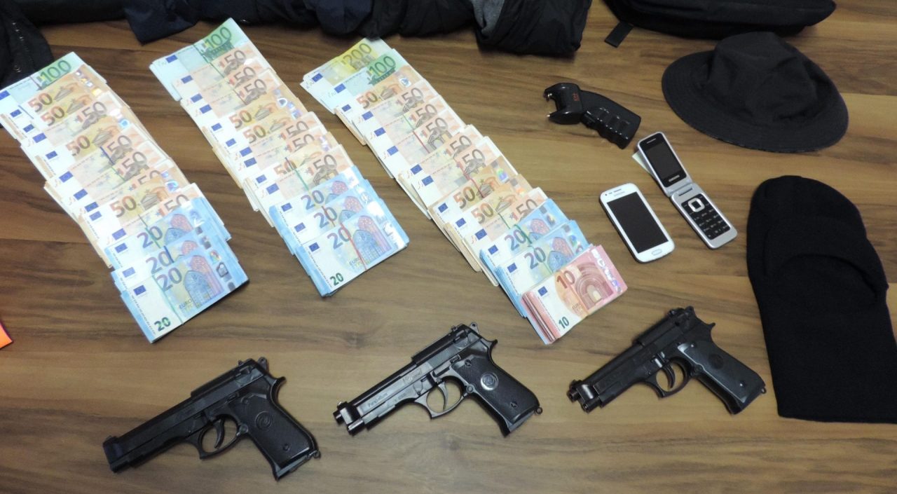 Dodici persone sequestrate e rapinate, tre banditi arrestati L’INTERVISTA