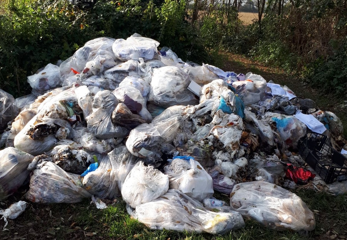 Una discarica abusiva a Vimercate PIZZICATO IL RESPONSABILE