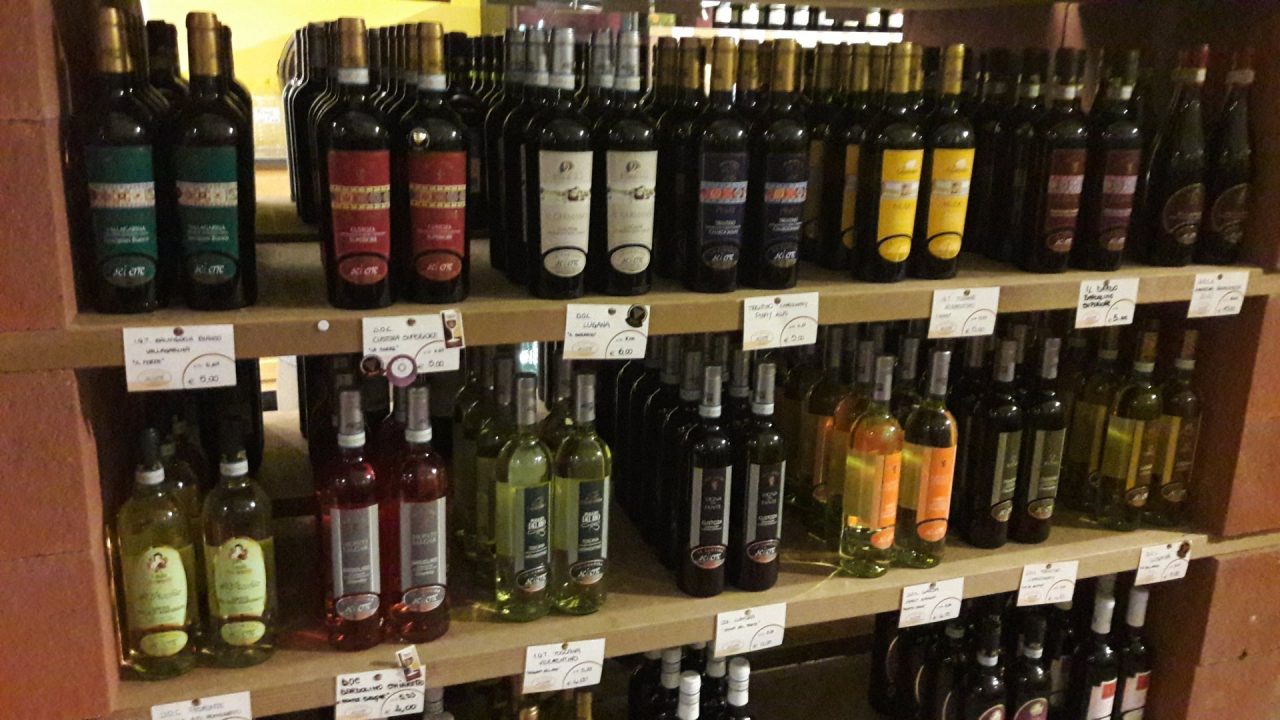 Vino a Vimercate negozio Seiterre di via Iginio Rota 38