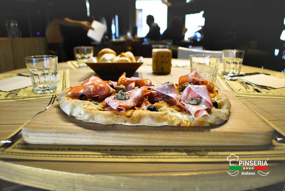 Addio pizza c’è la pinsa