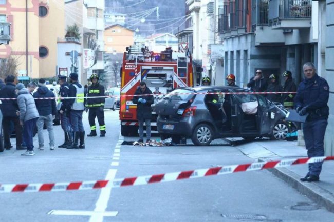 Auto sui mercatini di Natale a Sondrio, ecco cosa è successo