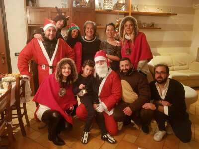Banda dei Babbo Natale colpisce… al cuore