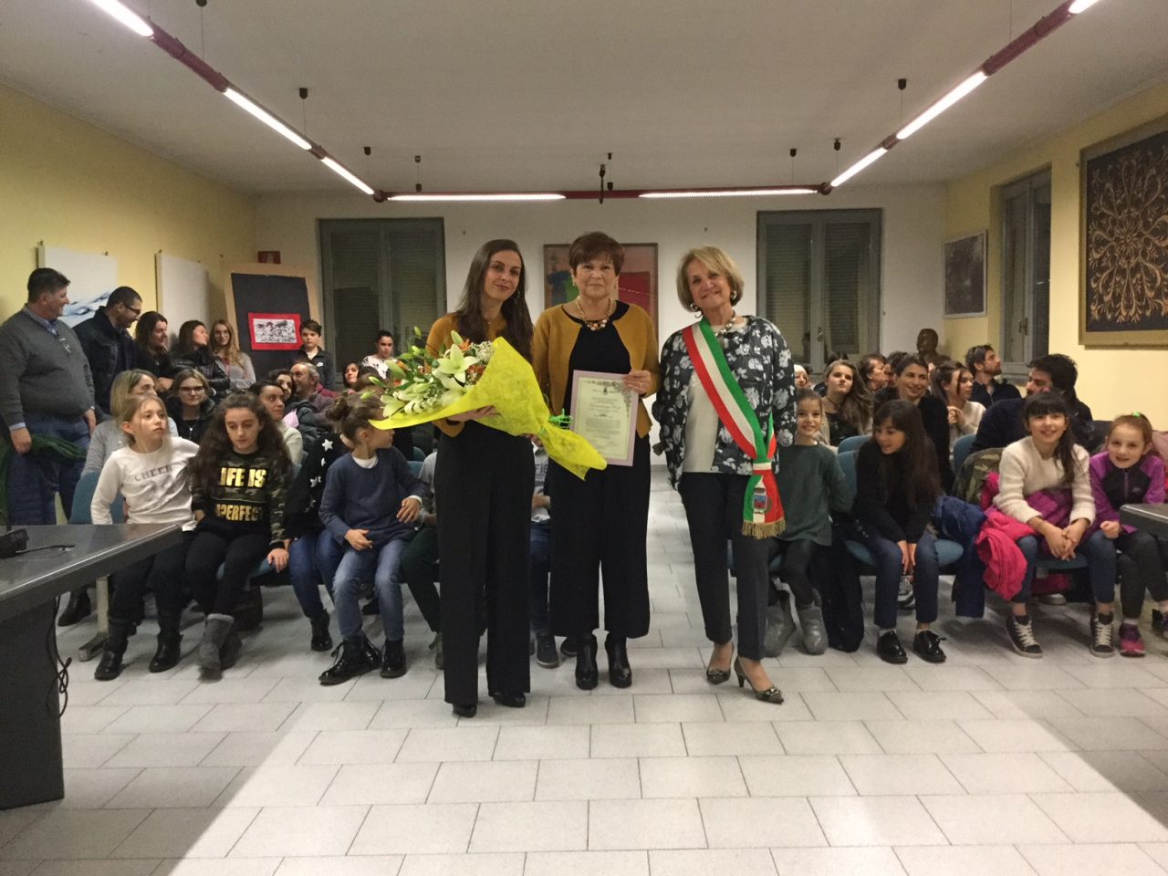 Comune premia la storica maestra di Capriano