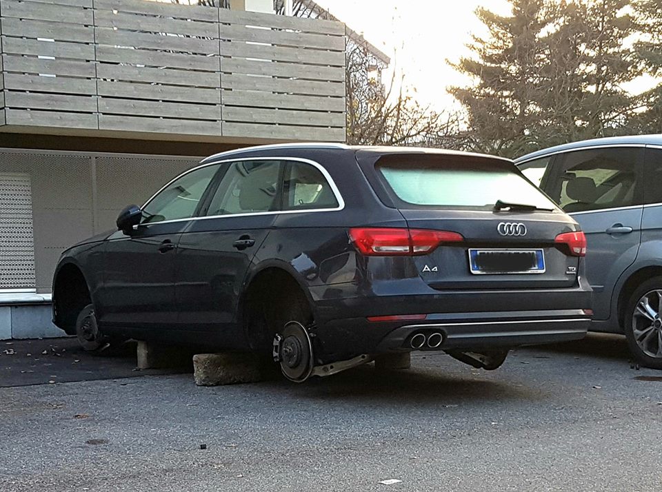 Auto di lusso nel mirino in via Nuvolari FOTO