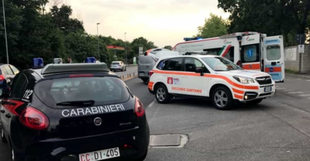 Si butta dal balcone di casa e muore, tragedia a Giussano