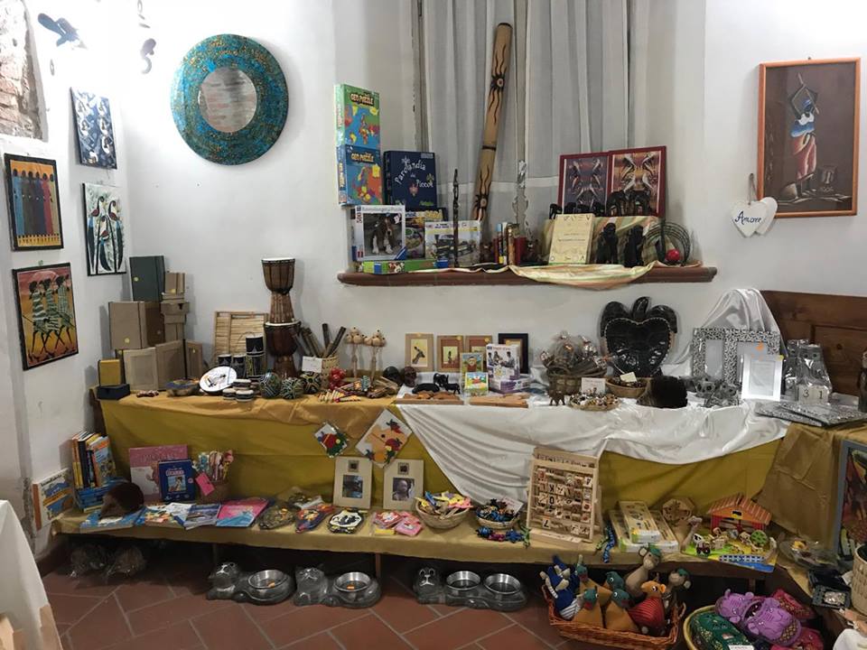 Regali di Natale e solidarietà a Besana
