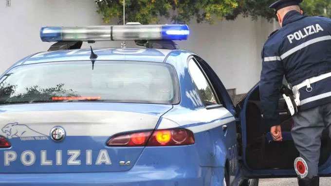 Adolescenti condividevano su Telegram esperienze su armi ed esplosivi: perquisizioni anche in Lombardia