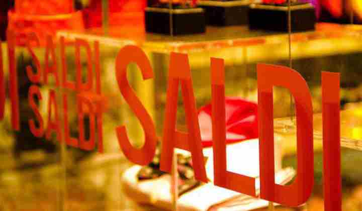 Saldi estivi irregolari: multe per 15mila euro