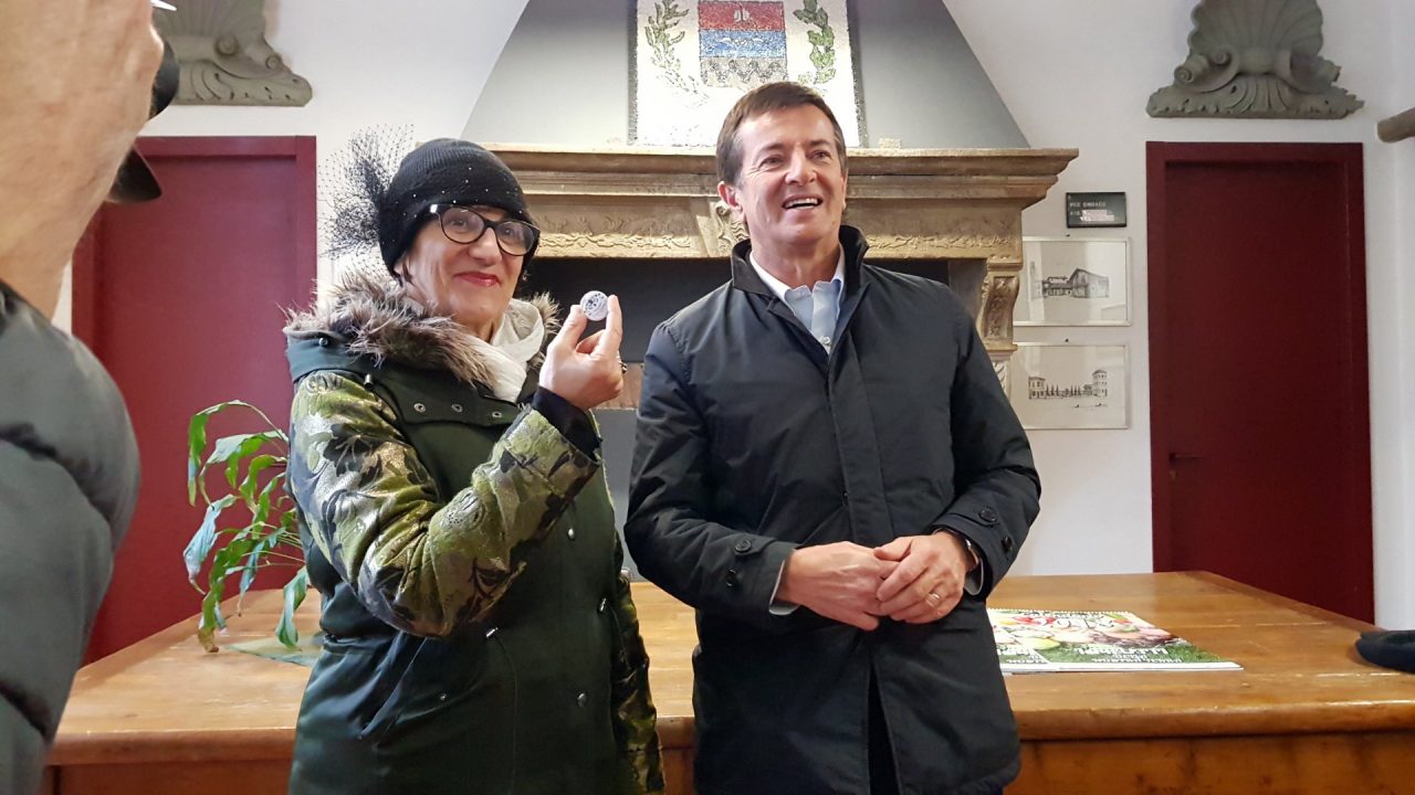 “In Villa Borromeo un laboratorio di restauro del legno”