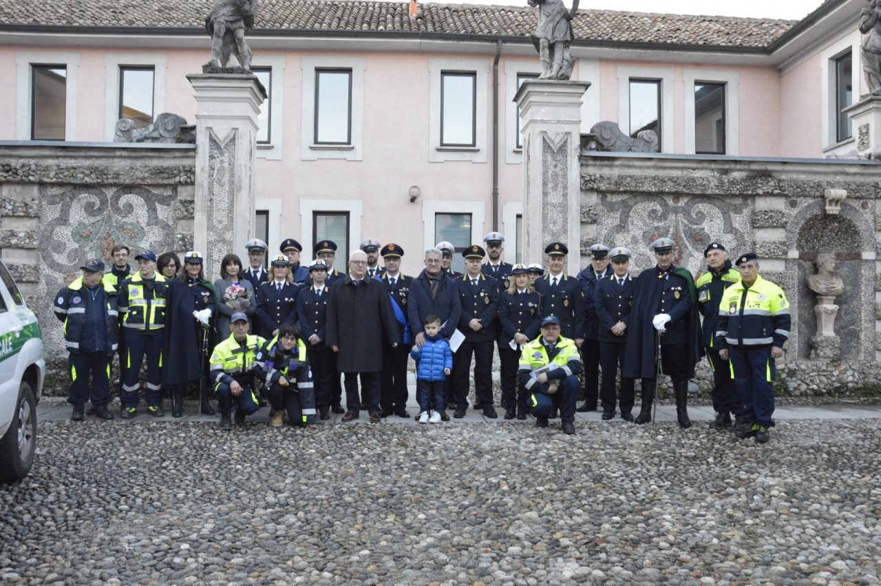 San Sebastiano a Limbiate, consegnati encomi e gradi agli agenti