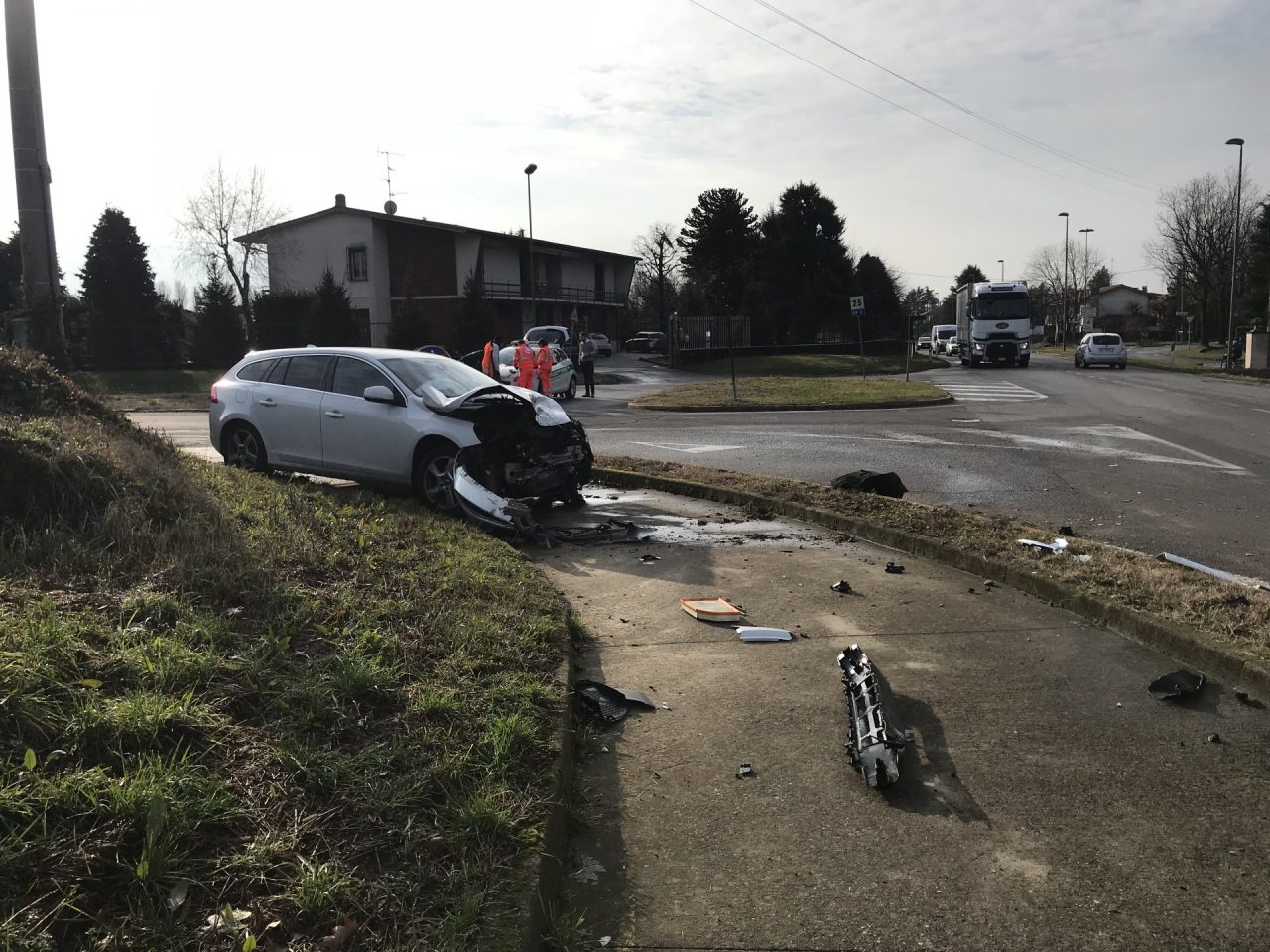 Scontro tra auto e Tir a Ruginello GUARDA VIDEO E GALLERY