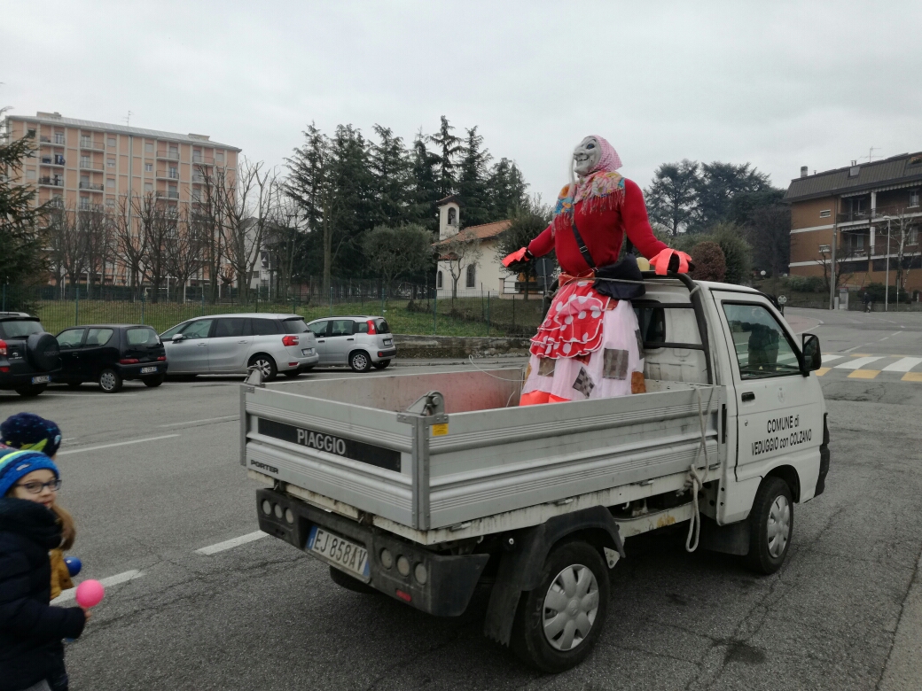 Falò della Giubiana, che festa a Veduggio! VIDEO