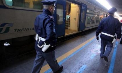 Dà in escandescenze sul treno: intervento di forze dell'ordine e sanitari TRENI IN RITARDO