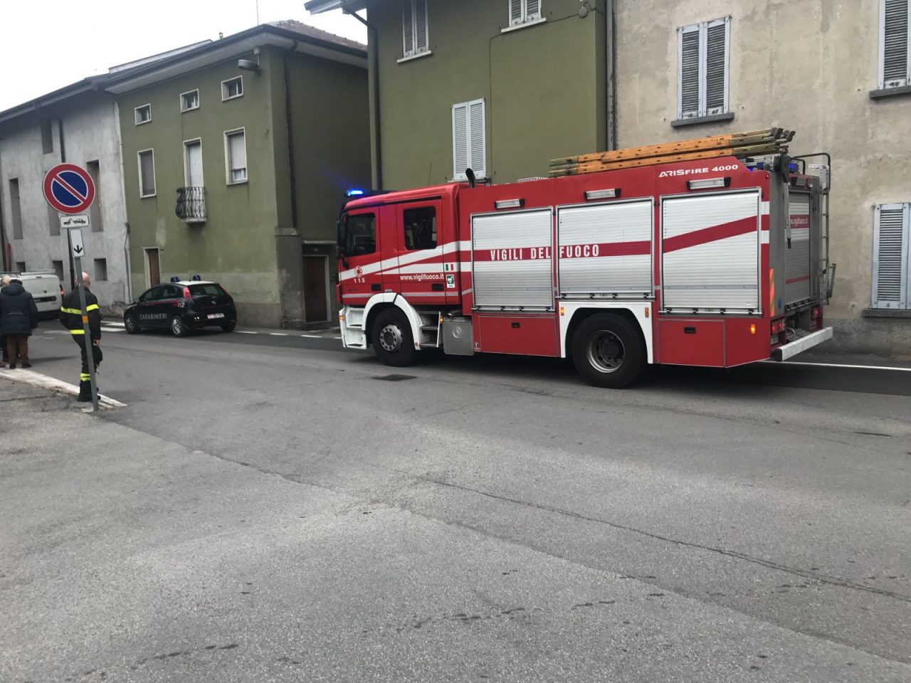 Fuga di gas, giovane soccorso e trasportato in ospedale VIDEO E FOTO