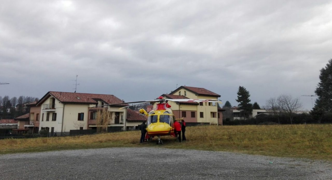 Malore in stazione arriva l’elisoccorso per un 18enne